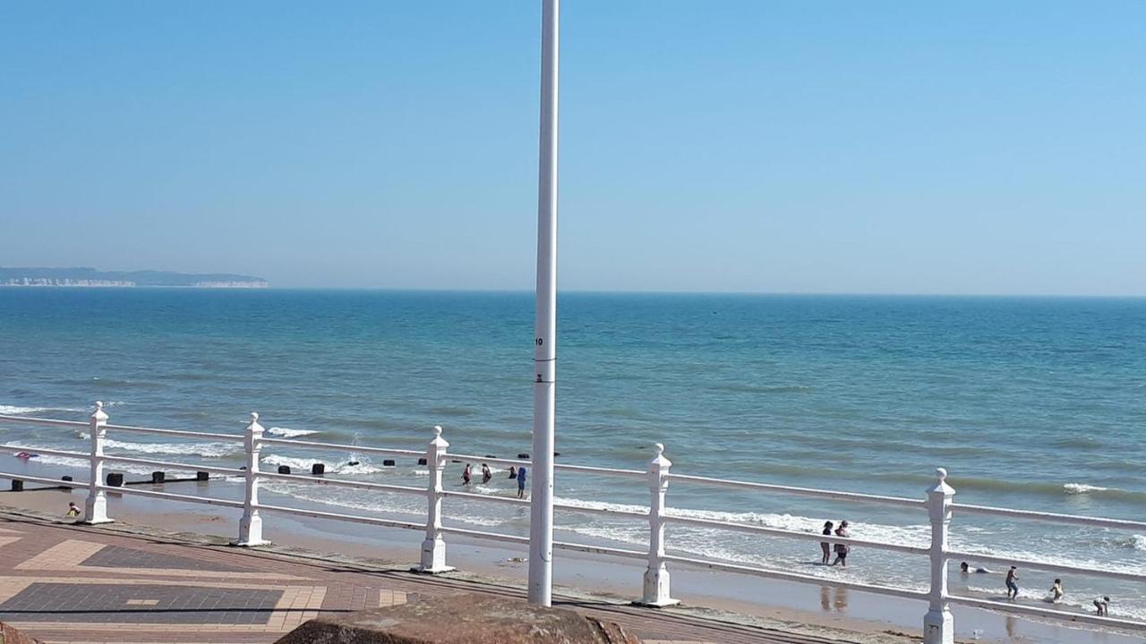 East Coast Apartments First Floor 2 Bed Apartment All Towels And Sheets Supplied Bridlington Exteriér fotografie